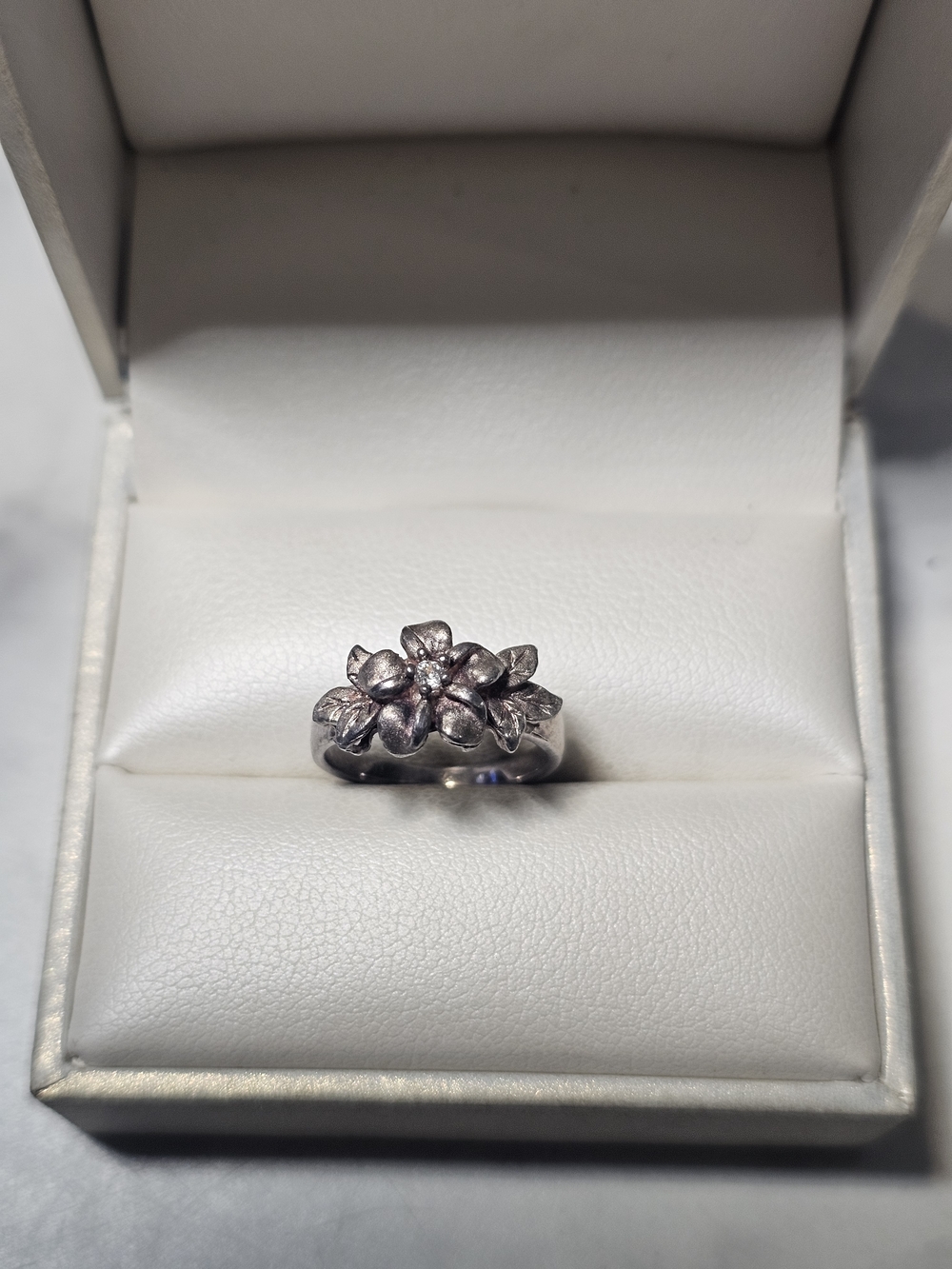Sterling Silver Flower Ring Size 4½